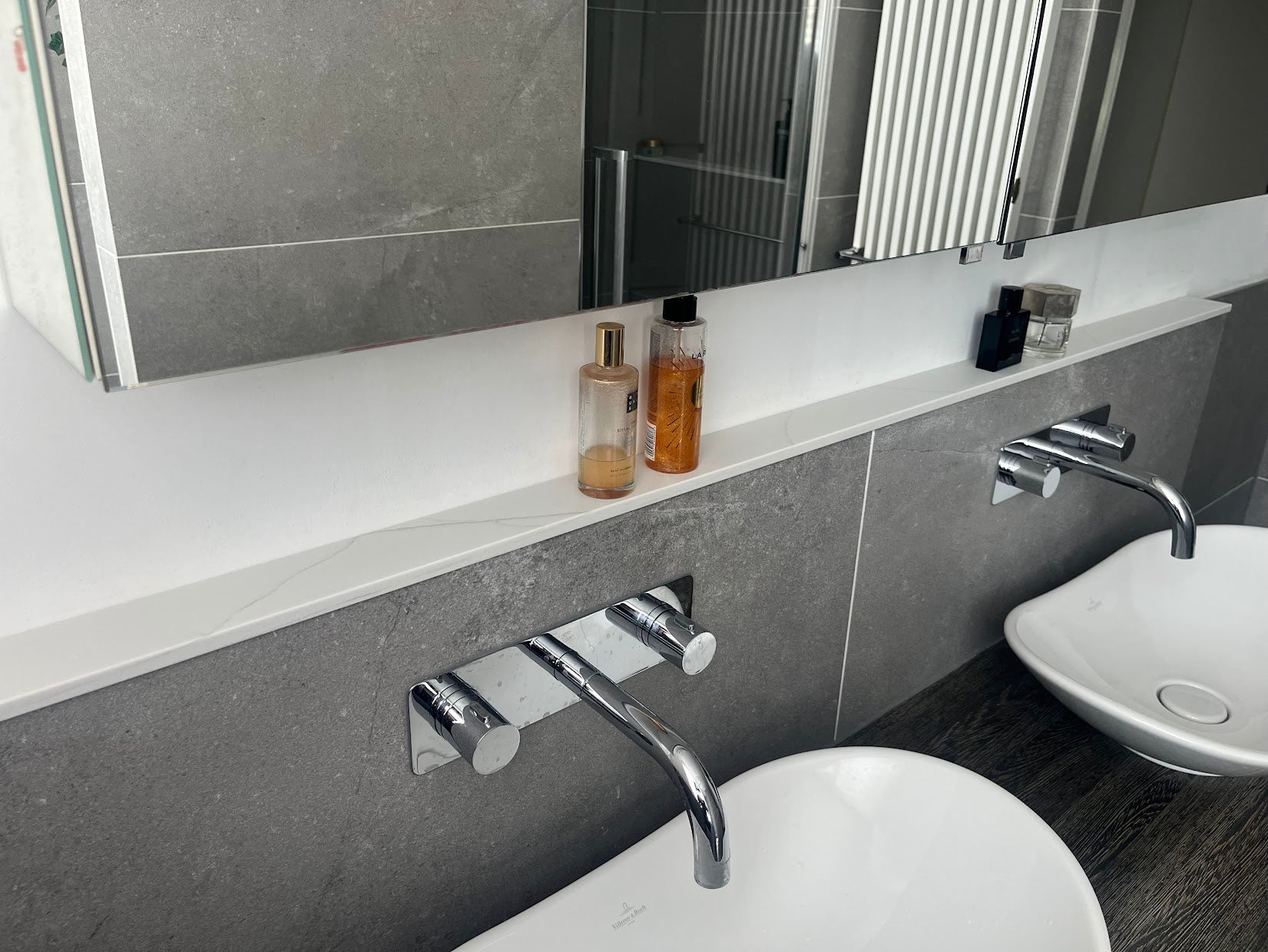 Plateau - Solid surface
